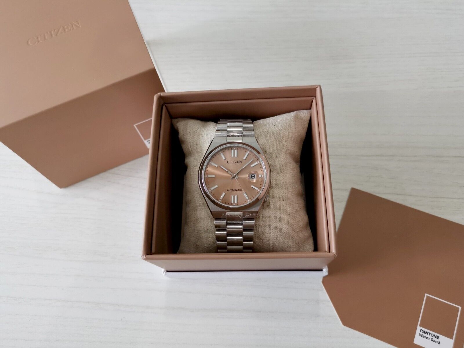 Citizen Pantone NJ0158-89Y