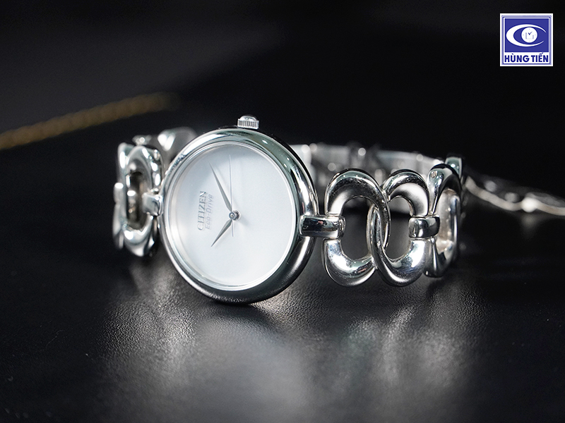 Đồng hồ Citizen Eco-Drive EM0220-53A