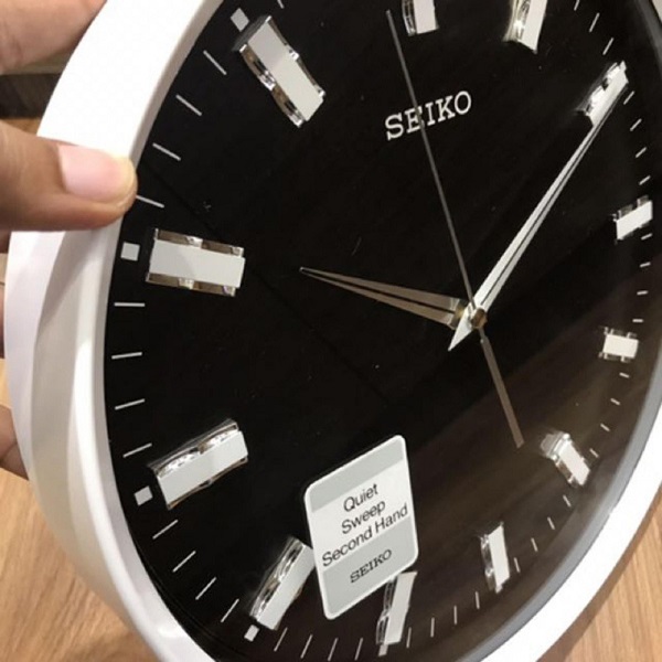 Đồng hồ treo tường Seiko QXA703W